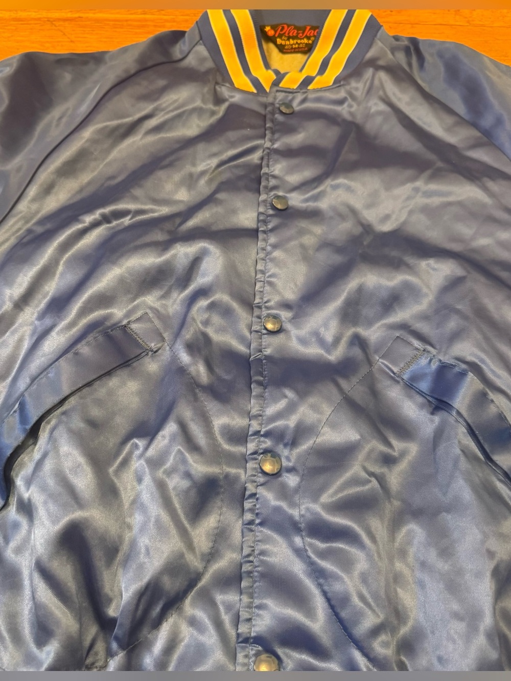 Vintage 80s Pizza Hut Satin Bomber Jacket - Picture 4 of 5